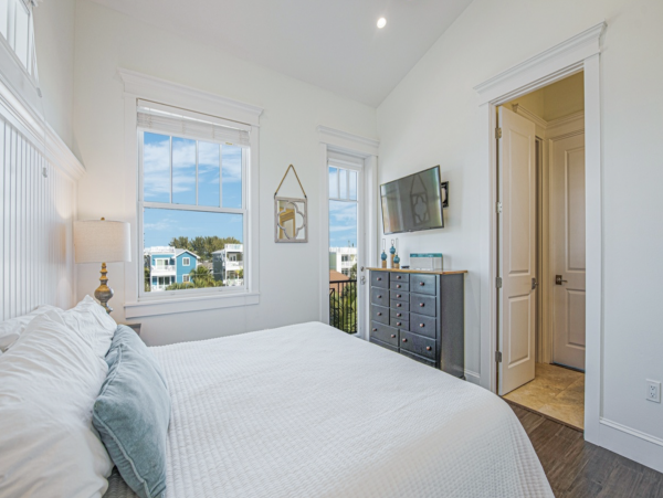 Anna Maria Island Beachfront 7 Bedroom Luxury Vacation Pool Home